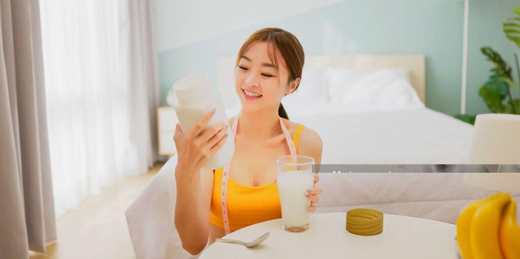woman_drinking_enzyme_powder